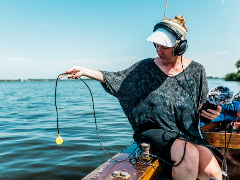 Vivienne Aerts with Hydrophone - photo by Sebastiaan Zoomers