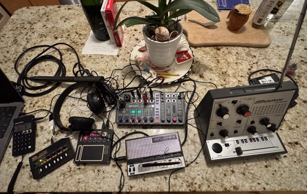 experimental synths