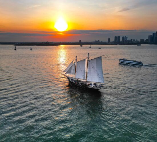 Manhattan Sail